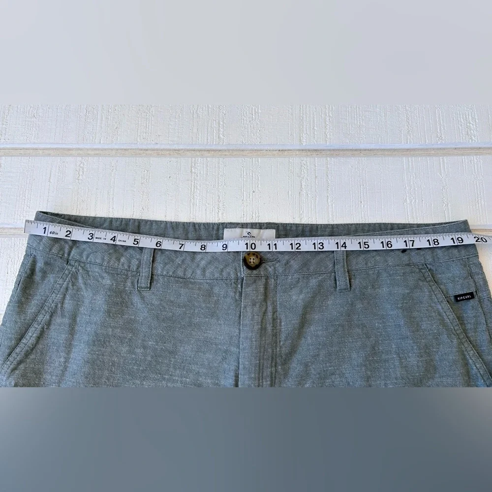 Rip Curl Brand  Men’s Flat Front 9” Shorts Green‎ Size 38 Tailored